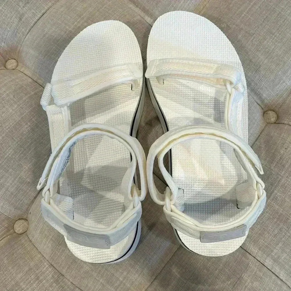 Teva Women's Flatform Universal Mesh Print Bright White - 9 - Picture 5 of 8